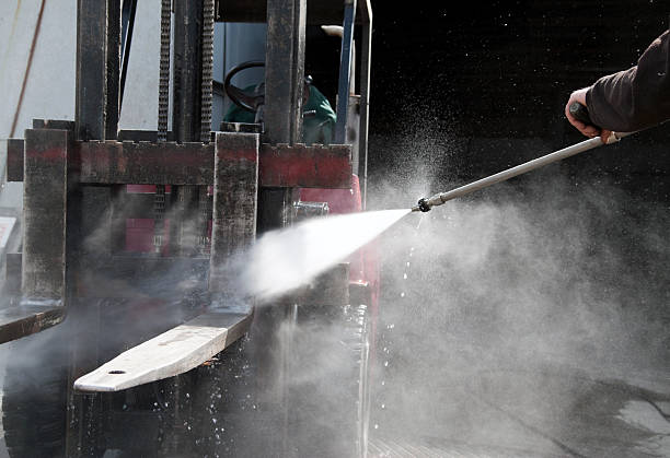Best Pressure Washing Services for Businesses  in Granger, WA