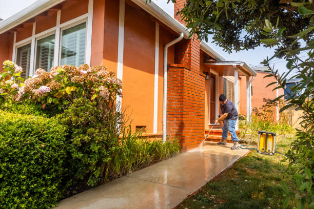 Best Deck Pressure Washing  in Granger, WA